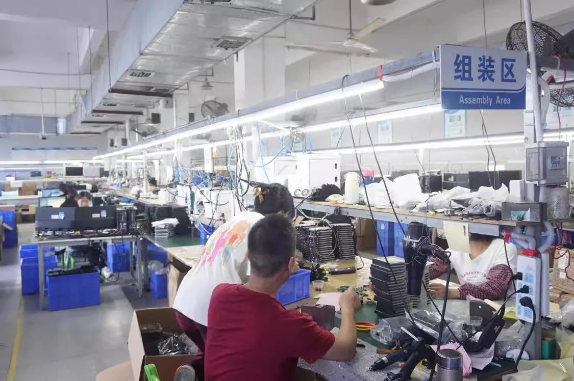 VS32 4G Solar-Powered Dual-Lens Security Camera 4MP Wide-Angle Image Flip WDR & Light Suppression Weatherproof Monitoring