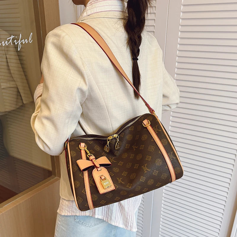 Fashion Geometric Pattern  Shoulder Bag Boston Pillow Commuting Handbag Large Capacity PU Zipper Portable Women's Bag.1071