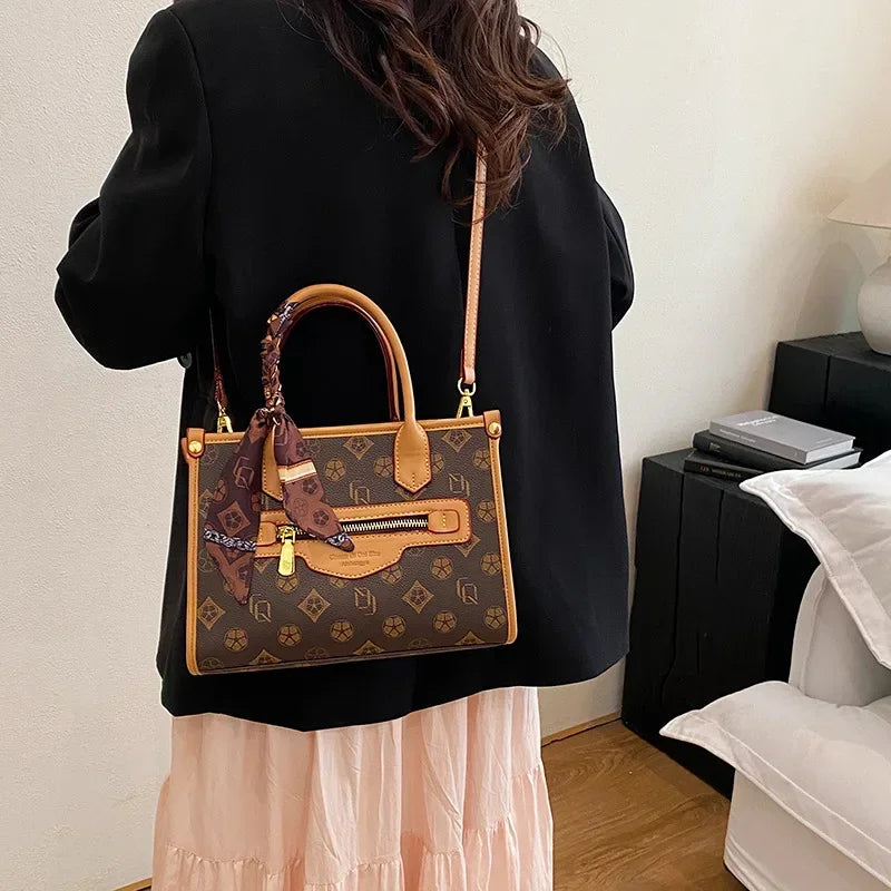 2025 New Womens Minimalist Tote Bag Large Capacity Practical Design Perfect Companion for Daily Commuting Travel