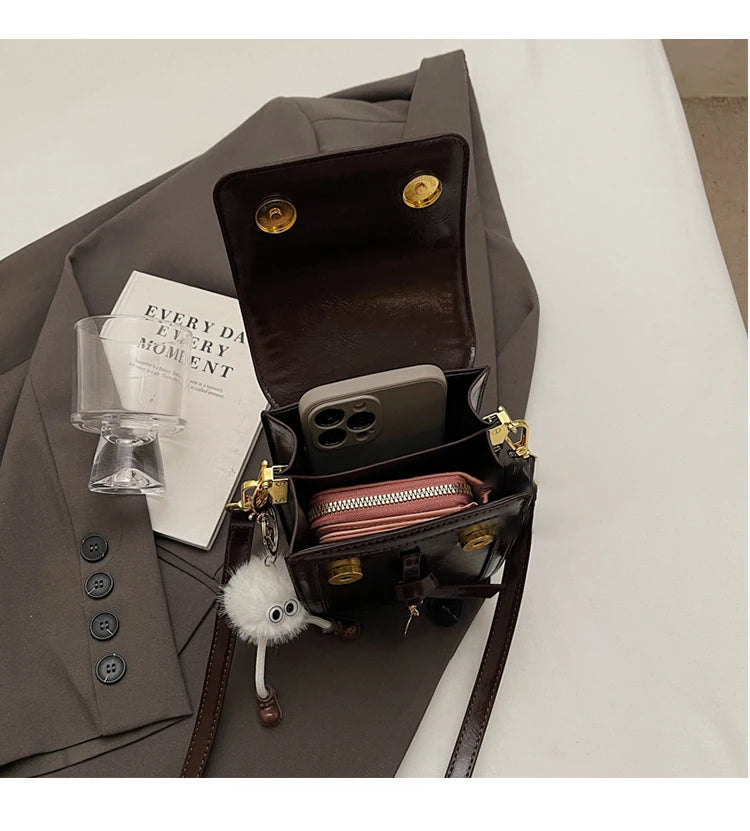 Women's Burgundy Crossbody Bag 2025 Fashion New PU Leather Square Texture Glossy Shoulder Packs Versatile Phone Lipstick Bags