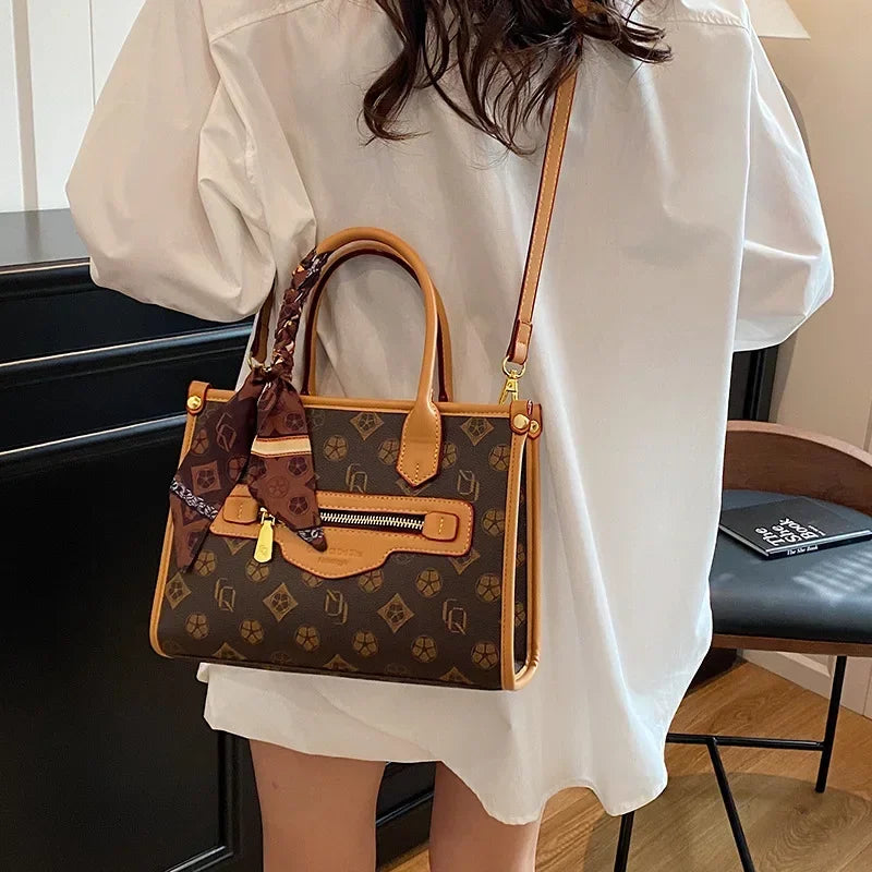 2025 New Womens Minimalist Tote Bag Large Capacity Practical Design Perfect Companion for Daily Commuting Travel