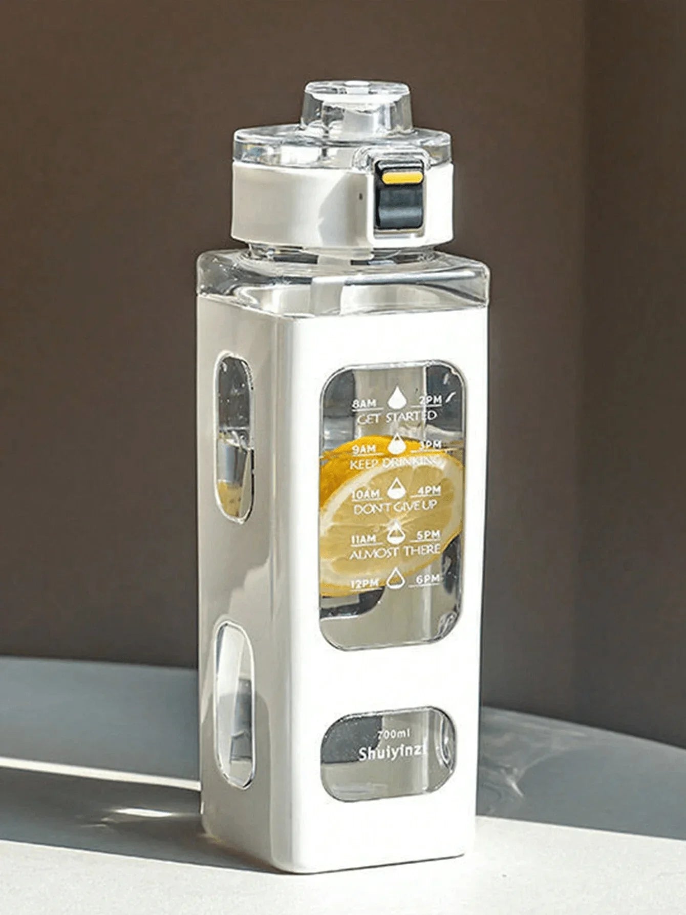 1 White 700/900ml Sports Water Bottle Portable Straw Cup Suitable for Outdoor Sports, Cycling, and Home Portable Water Cup