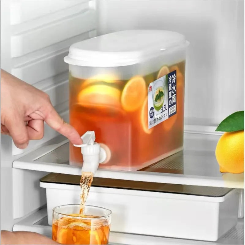 3.5L Home Refrigerator Cold Water Bottle with Faucet Summer Cold Water Bucket Outdoor Ice Water Drinking Bucket Water Bottles