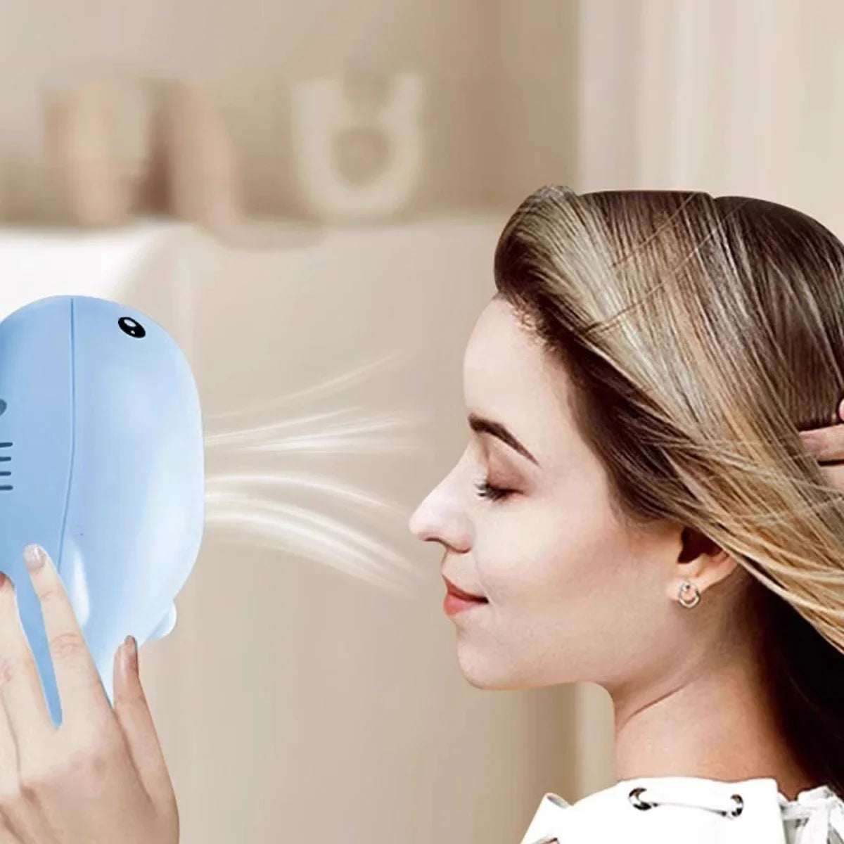 New Electric Floating Ball Cat Toy  - Whale - shaped, USB - powered, Dual - function Fan, Portable & 3C Certified Pet Toy